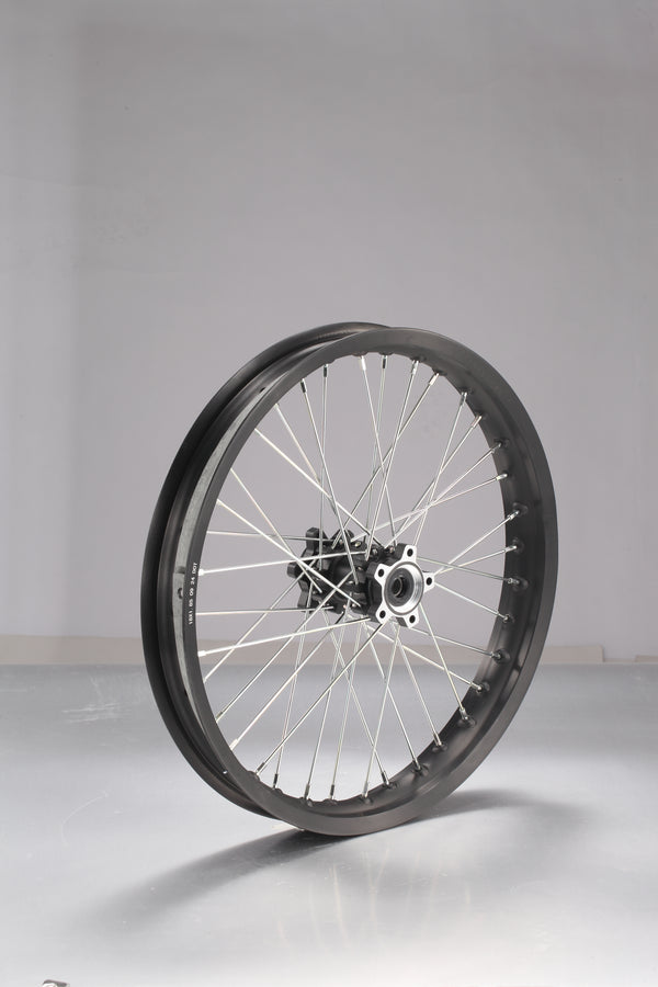 SHE7068 - Rear Wheel Assembly 18''+ rim stripe+Rear wheel axle bush*2 - PRO SS3.0/SR